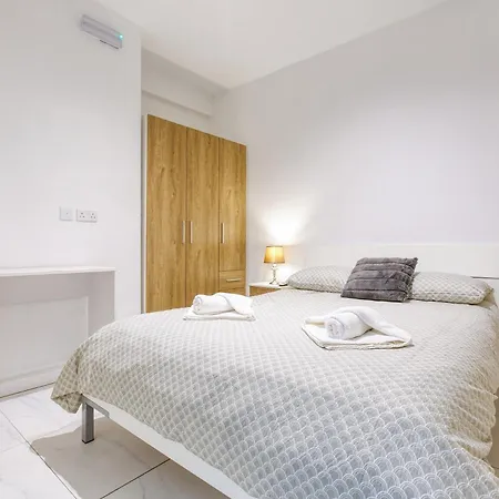 アパート Gc1 - Lovely 2 Bed In
