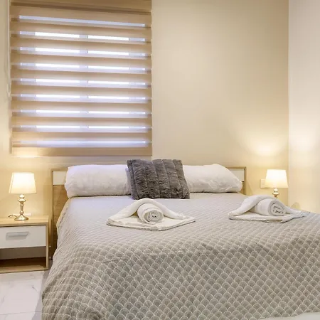 Gc1 - Lovely 2 Bed In 그지라