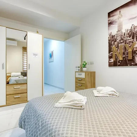Gc1 - Lovely 2 Bed In 아파트 그지라